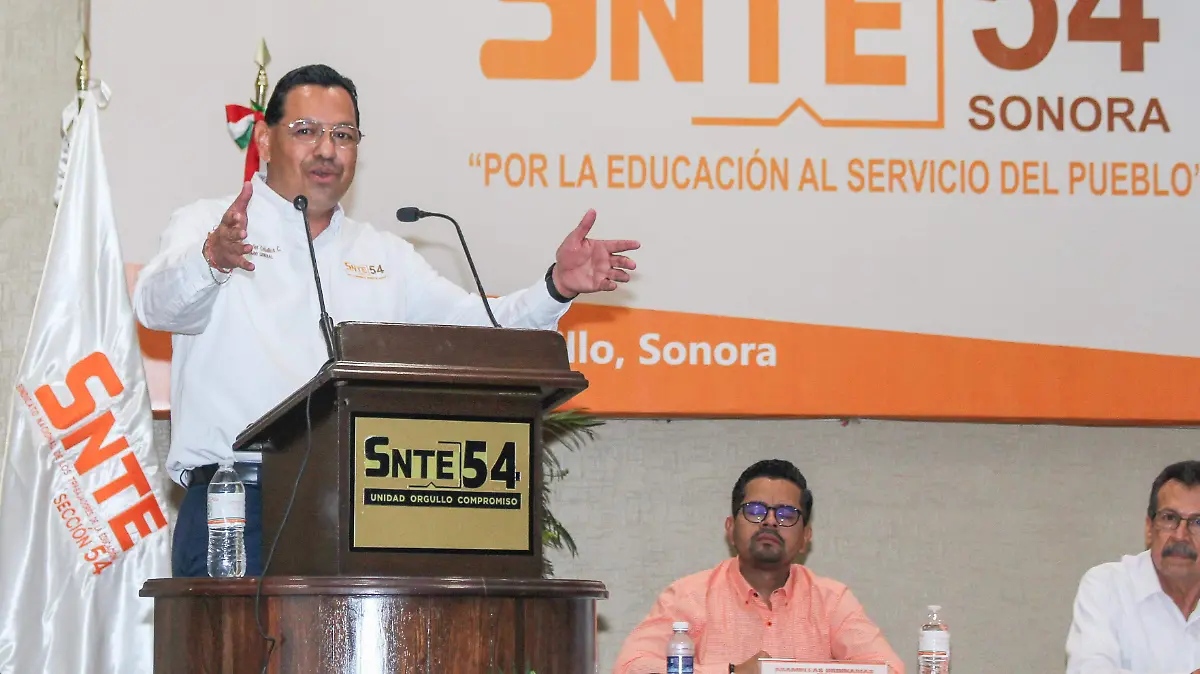 Asamblea SNTE 54 Javier Ceballos Corral - Mike Acosta (5)